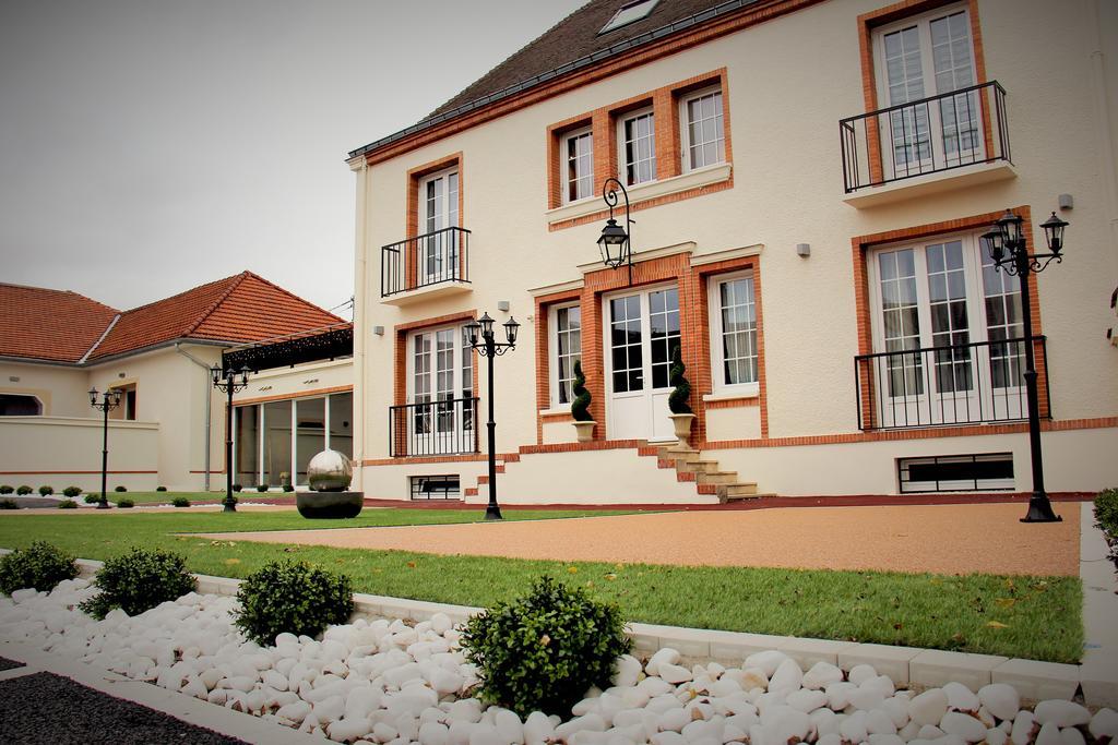 Villa Louis Victor Dizy Bagian luar foto