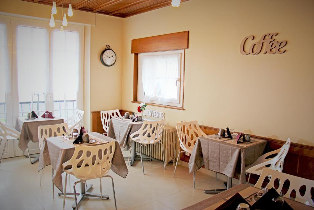 Villa Louis Victor Dizy Bagian luar foto